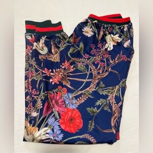 Great pair of lounge pants.